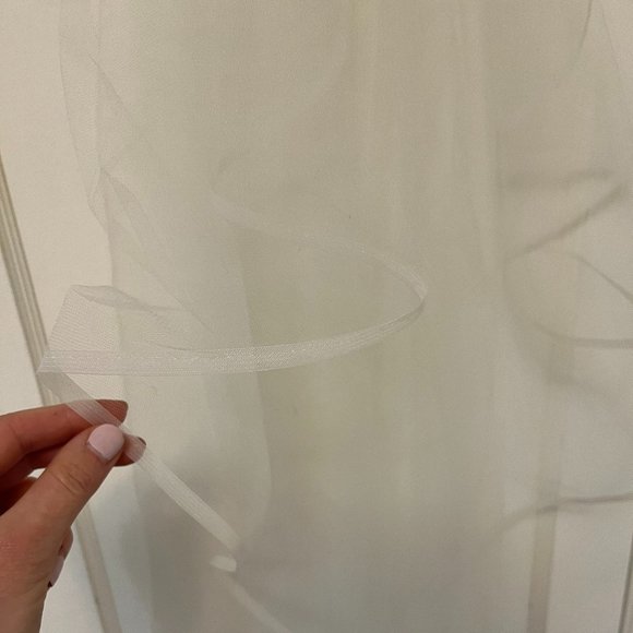 Sara Gabriel Julianne Veil - Picture 4 of 6